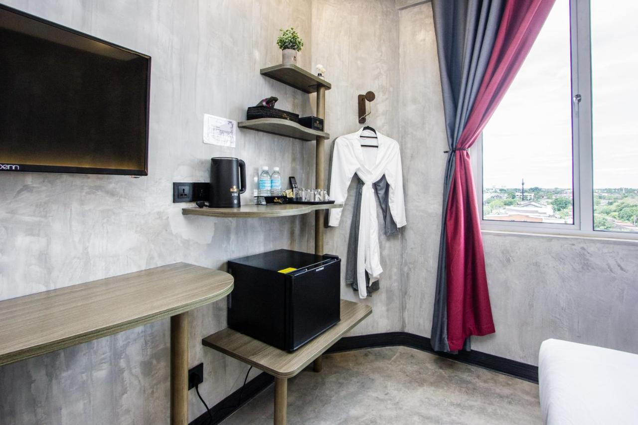 Sri Indar Hotel & Suites Parit Buntar Kültér fotó