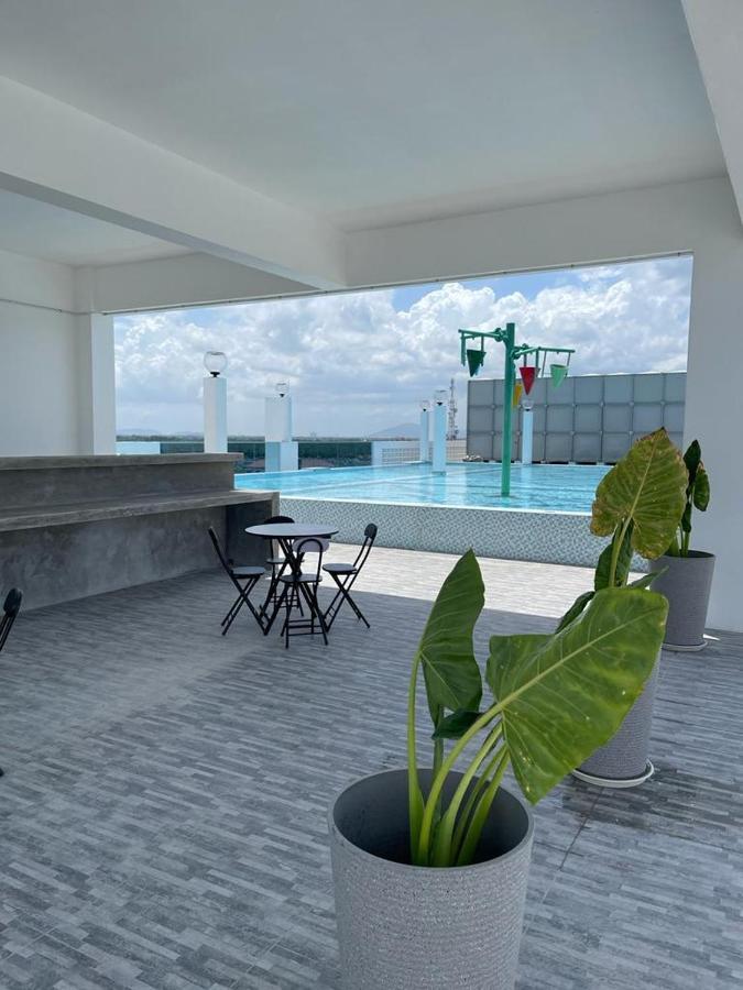 Sri Indar Hotel & Suites Parit Buntar Kültér fotó