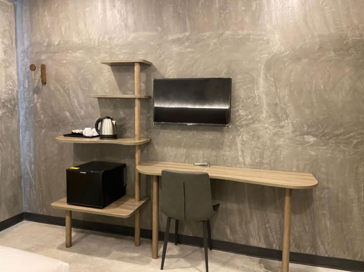 Sri Indar Hotel & Suites Parit Buntar Kültér fotó