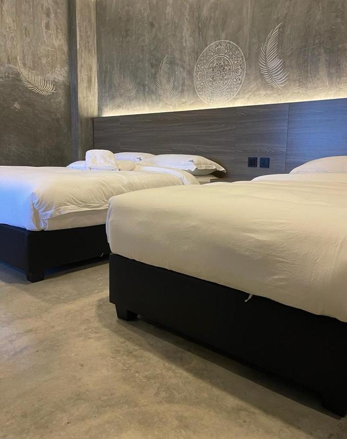 Sri Indar Hotel & Suites Parit Buntar Kültér fotó