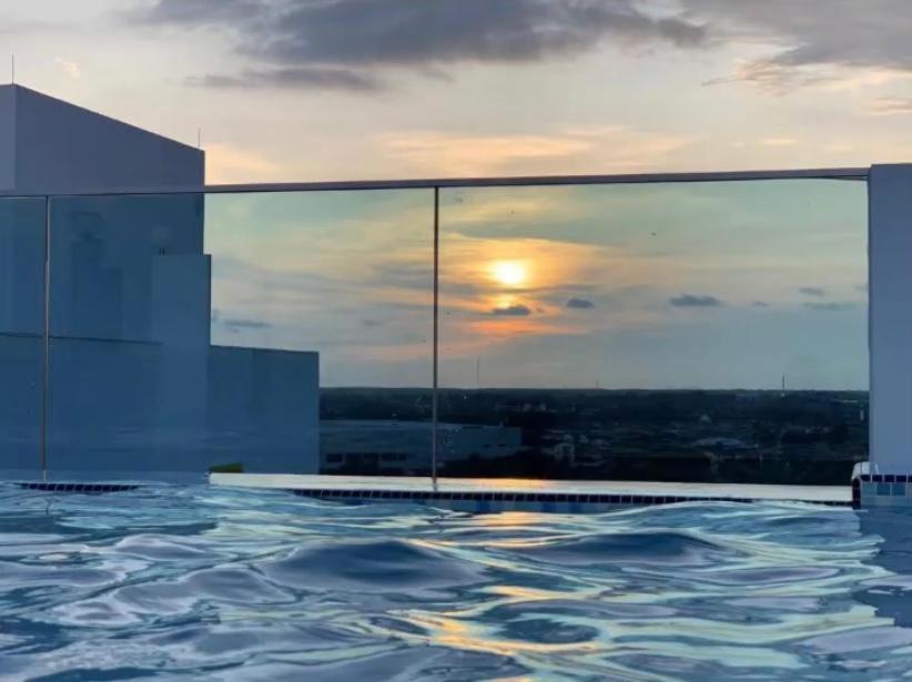 Sri Indar Hotel & Suites Parit Buntar Kültér fotó