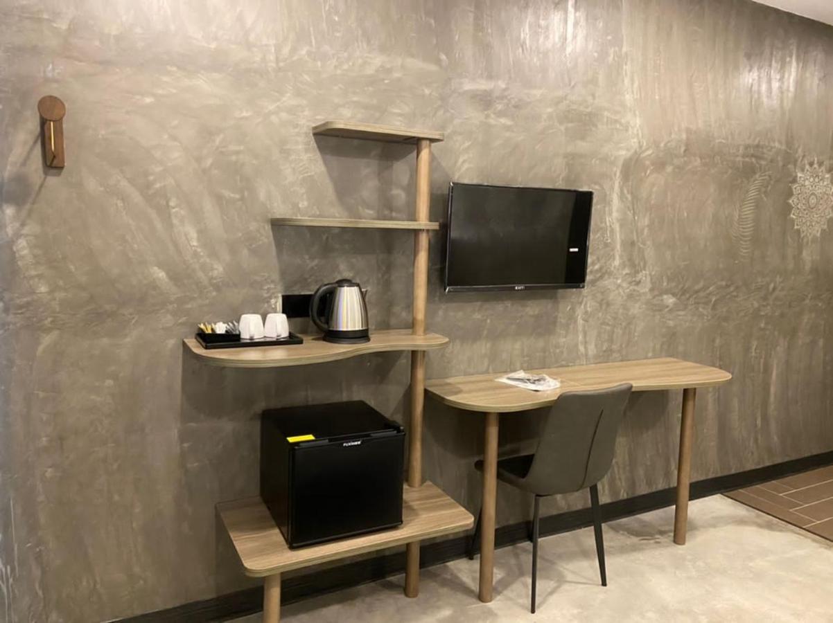 Sri Indar Hotel & Suites Parit Buntar Kültér fotó