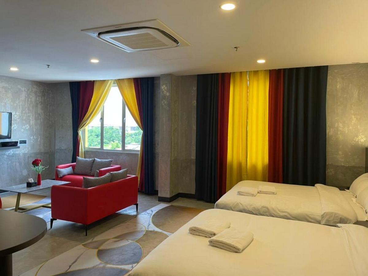 Sri Indar Hotel & Suites Parit Buntar Kültér fotó
