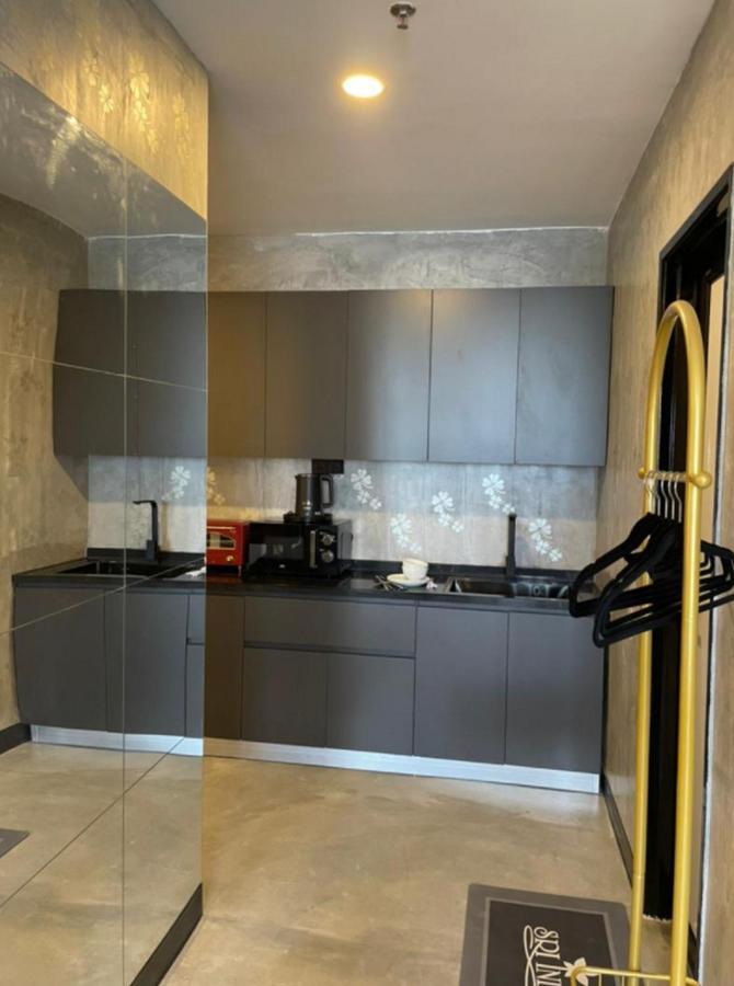 Sri Indar Hotel & Suites Parit Buntar Kültér fotó